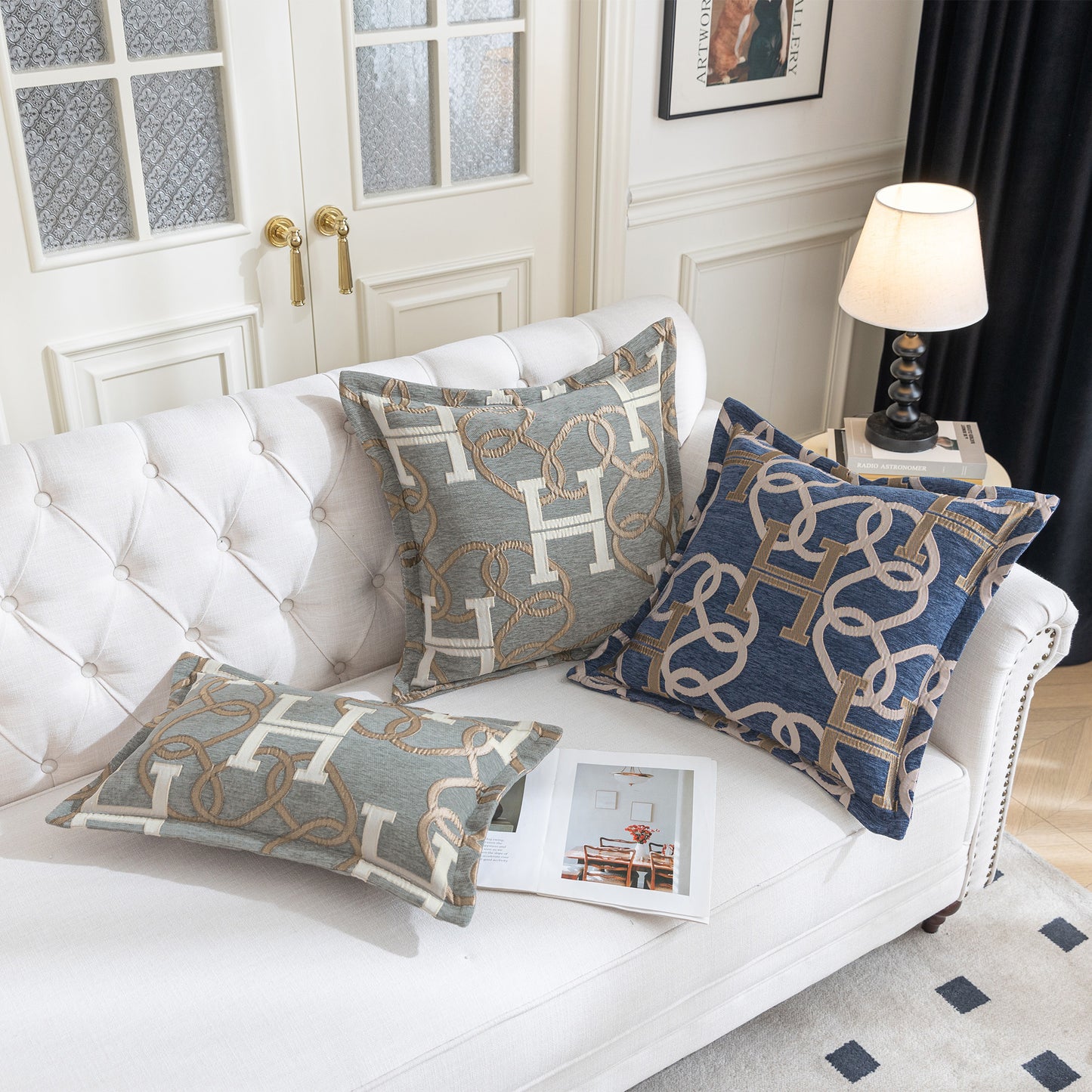 1-Piece Letter H & Chain 20"x20" Pillow Covers Blue