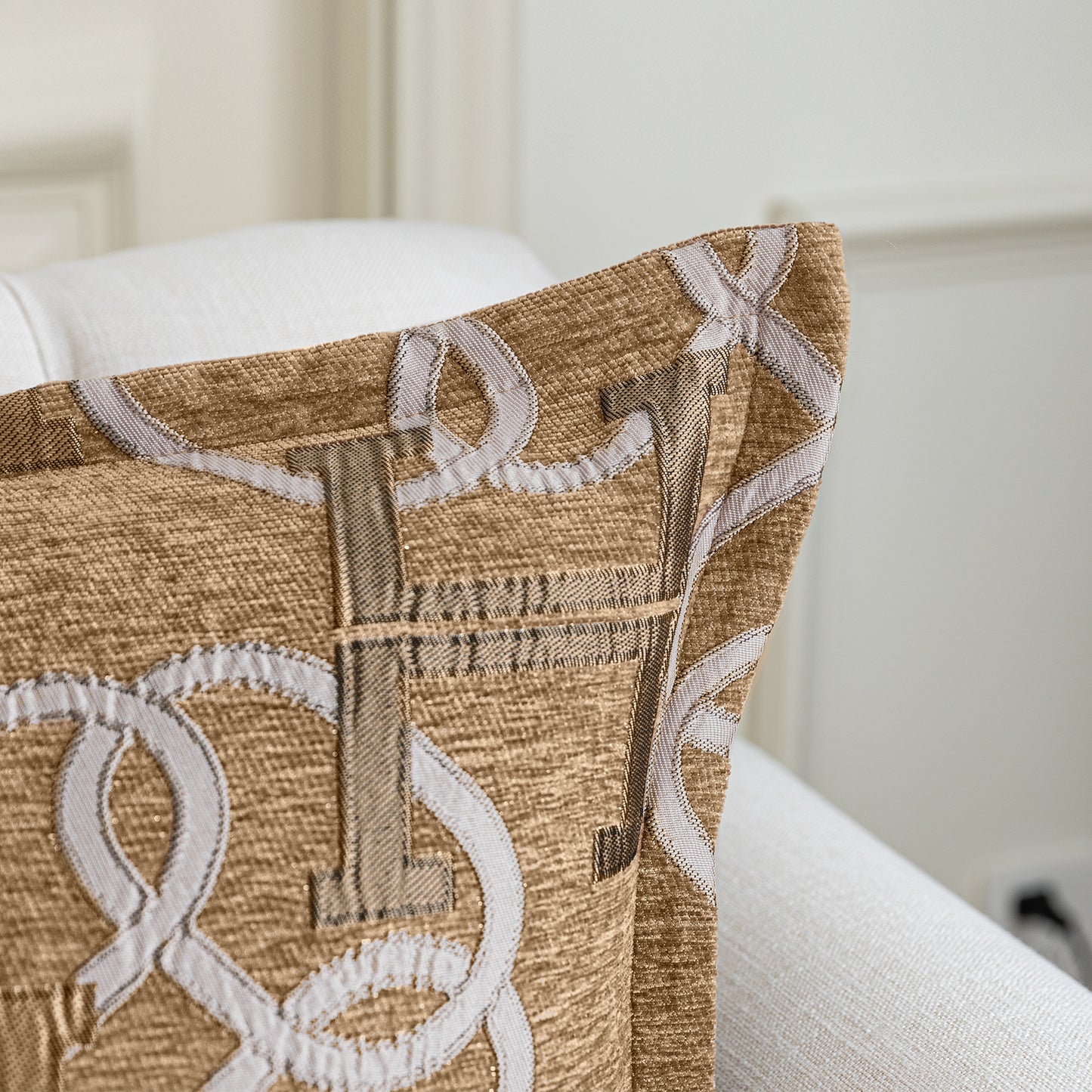 1-Piece Letter H & Chain 20"x20" Pillow Covers Light Brown