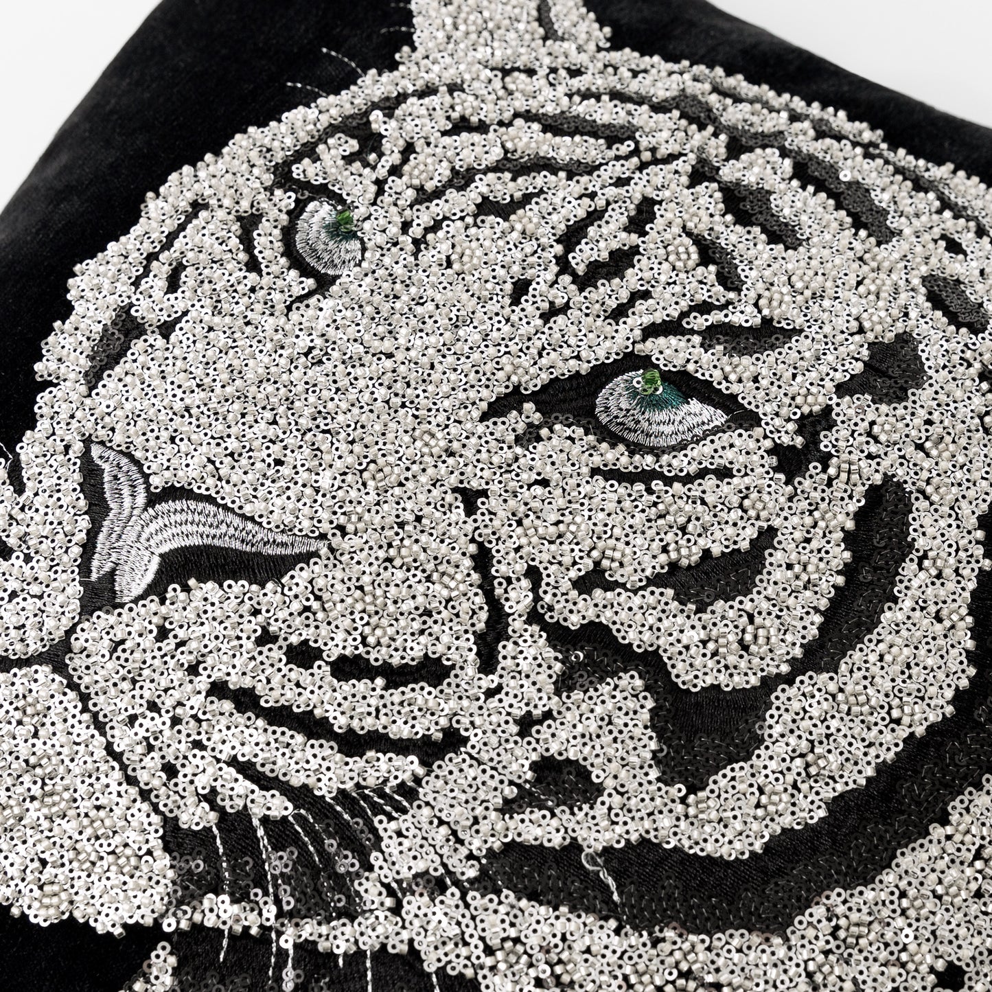 1-Piece Luxury Tiger Embroidered 20" Pillow Cover